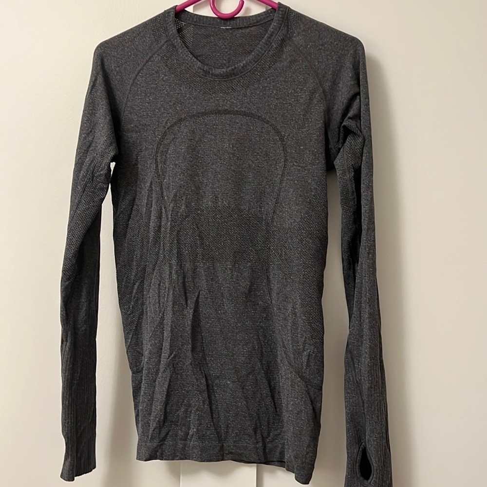 Lululemon grey long sleeve. Size 8